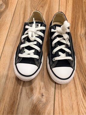Converse Kids Low-Top Sneakers in Black and White